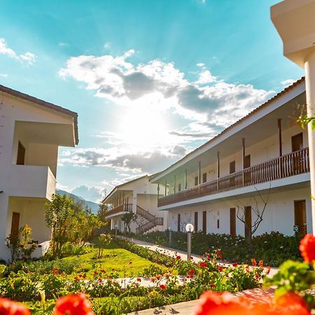 Hotel Agustos Urubamba Eksteriør bilde