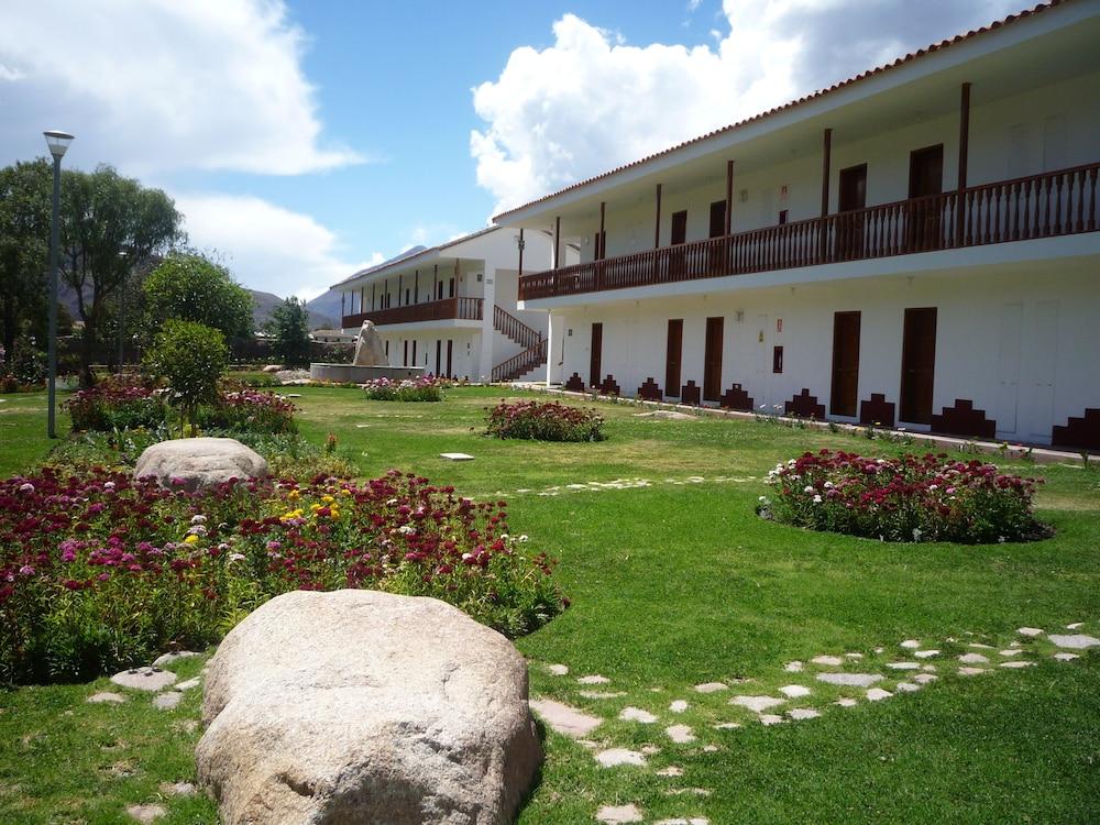Hotel Agustos Urubamba Eksteriør bilde