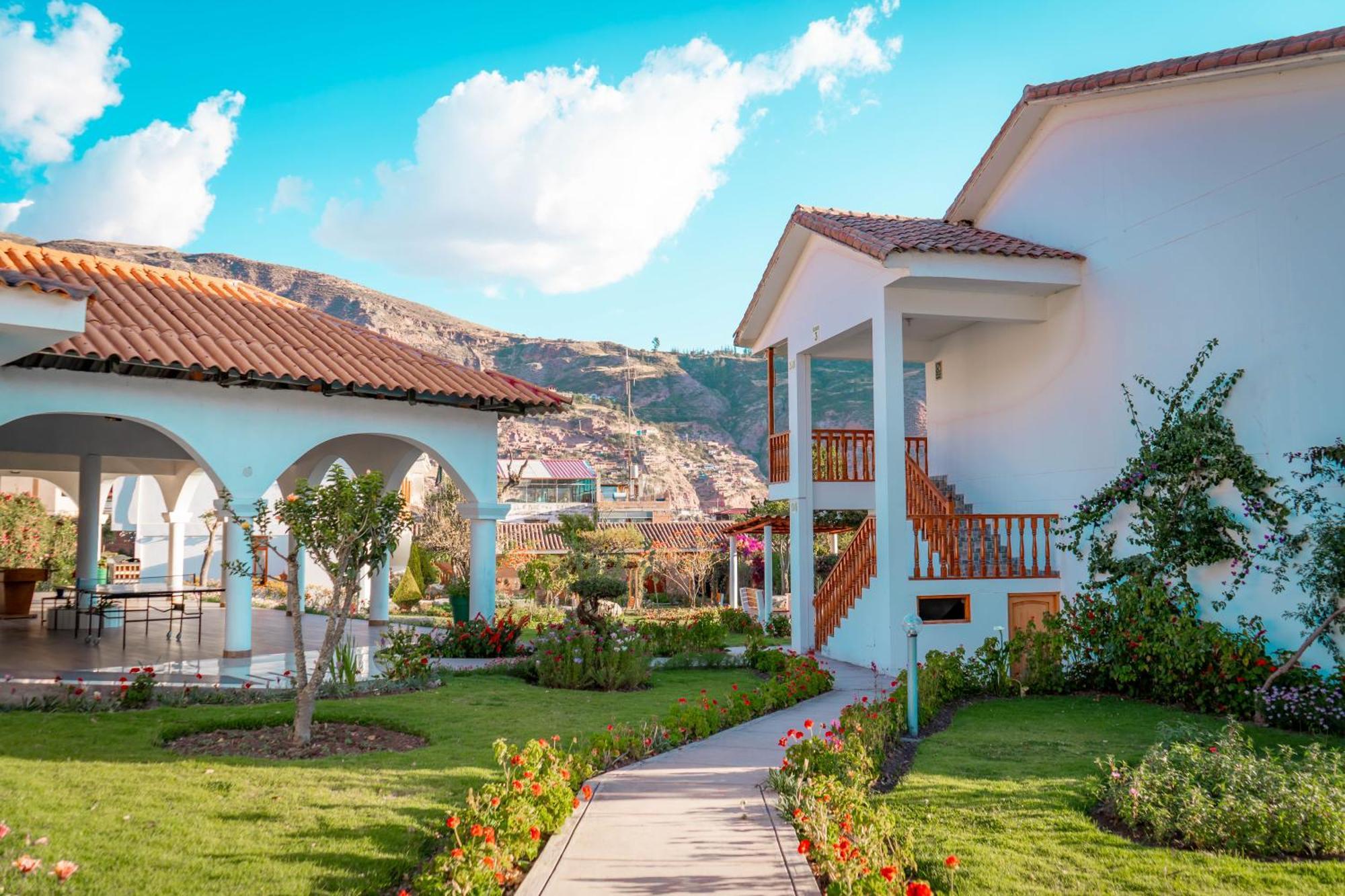 Hotel Agustos Urubamba Eksteriør bilde