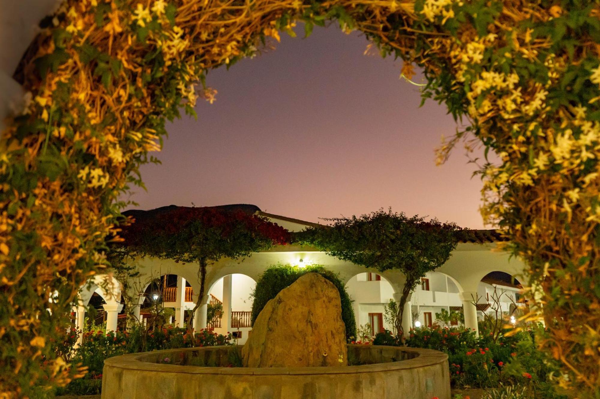 Hotel Agustos Urubamba Eksteriør bilde