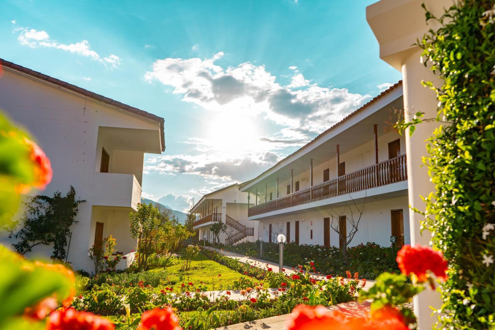 Hotel Agustos Urubamba Eksteriør bilde