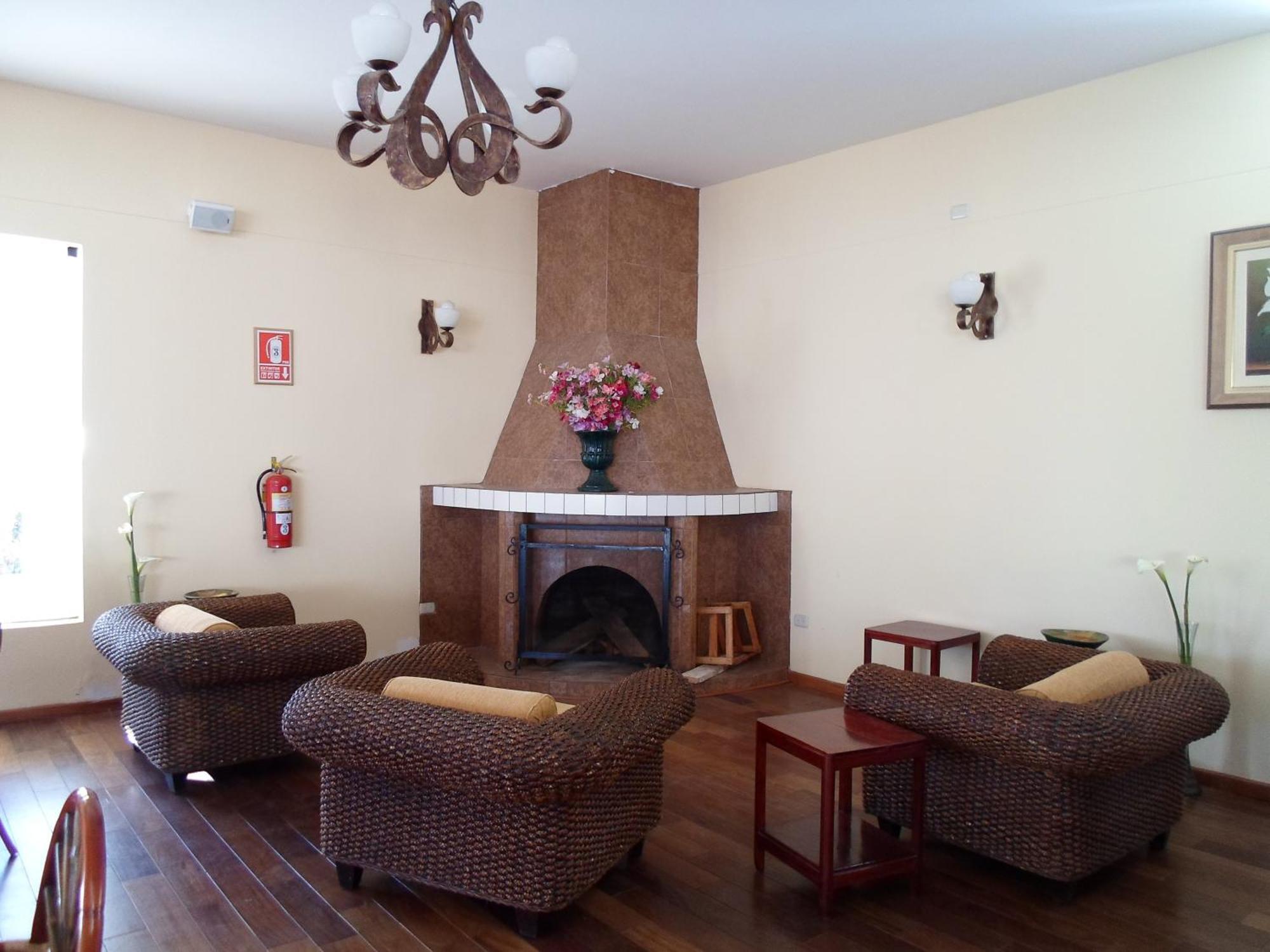 Hotel Agustos Urubamba Eksteriør bilde